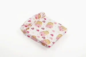 PRZEŚCIERADŁO BAWEŁNIANE Z GUMKĄ wzór babeczki