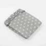 przescieradlo-baweniane-z-gumk-wzor-szara-gwiazdka-2.webp