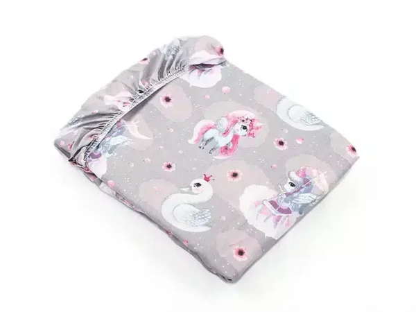 PRZEŚCIERADŁO BAWEŁNIANE Z GUMKĄ wzór koniki szare