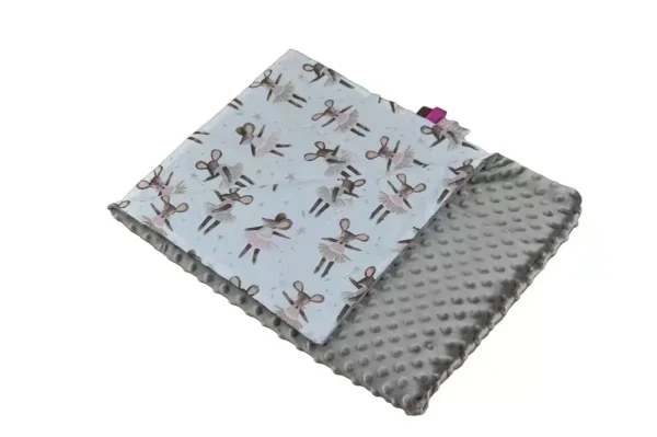 Kocyk MINKY wzór zimny beż-myszka baletnica